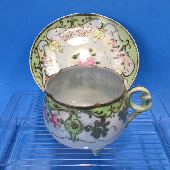 Vintage Japan tea cup and saucer set - Picture 4 of 8
